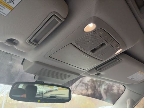 Used 2020 Nissan Armada SL w/ Premium Package image 19