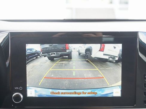 Certified 2025 Toyota Camry SE w/ Convenience Package image 9