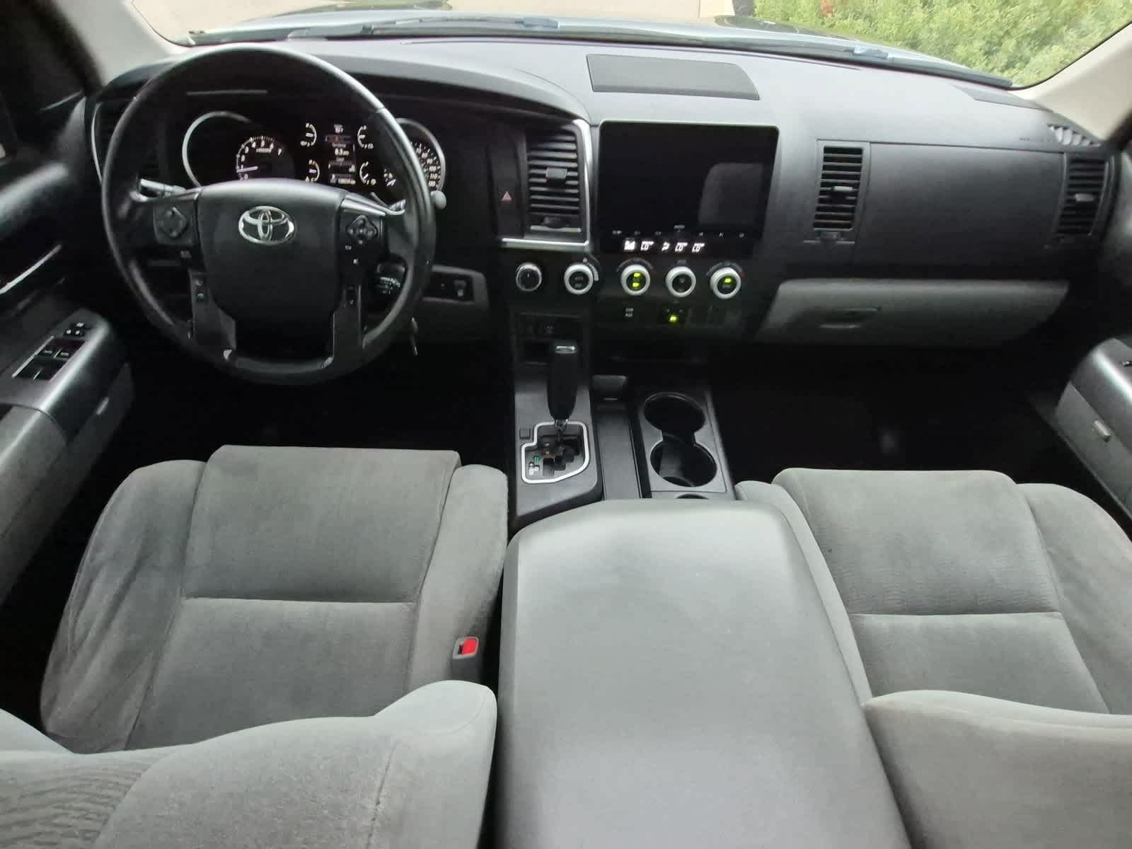 Used 2019 Toyota Sequoia SR5 AWD/4WD image 15