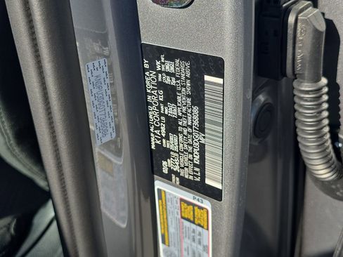 New 2026 Kia Sportage LX FWD image 32