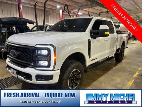 Used 2023 Ford F250 Lariat w/ Lariat Ultimate Package AWD/4WD image 1