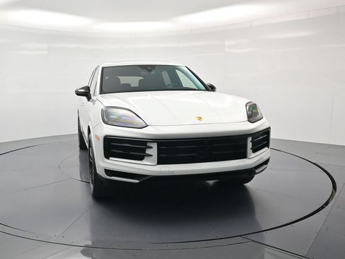 Used 2026 Porsche Cayenne S AWD/4WD image 39