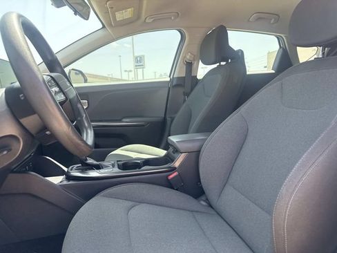 Used 2025 Kia K4 FWD image 7