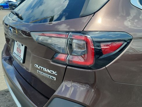 Certified 2022 Subaru Outback Touring XT AWD/4WD image 11