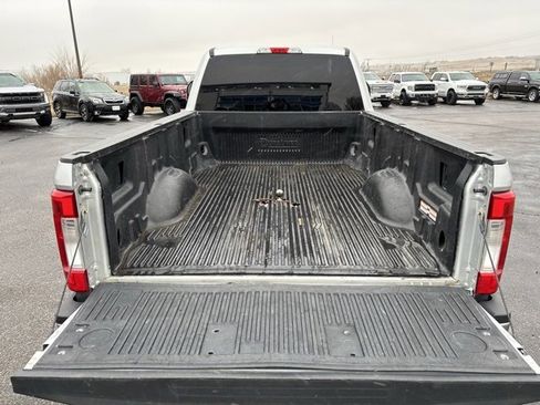 Used 2017 Ford F350 XLT w/ Camper Package image 21