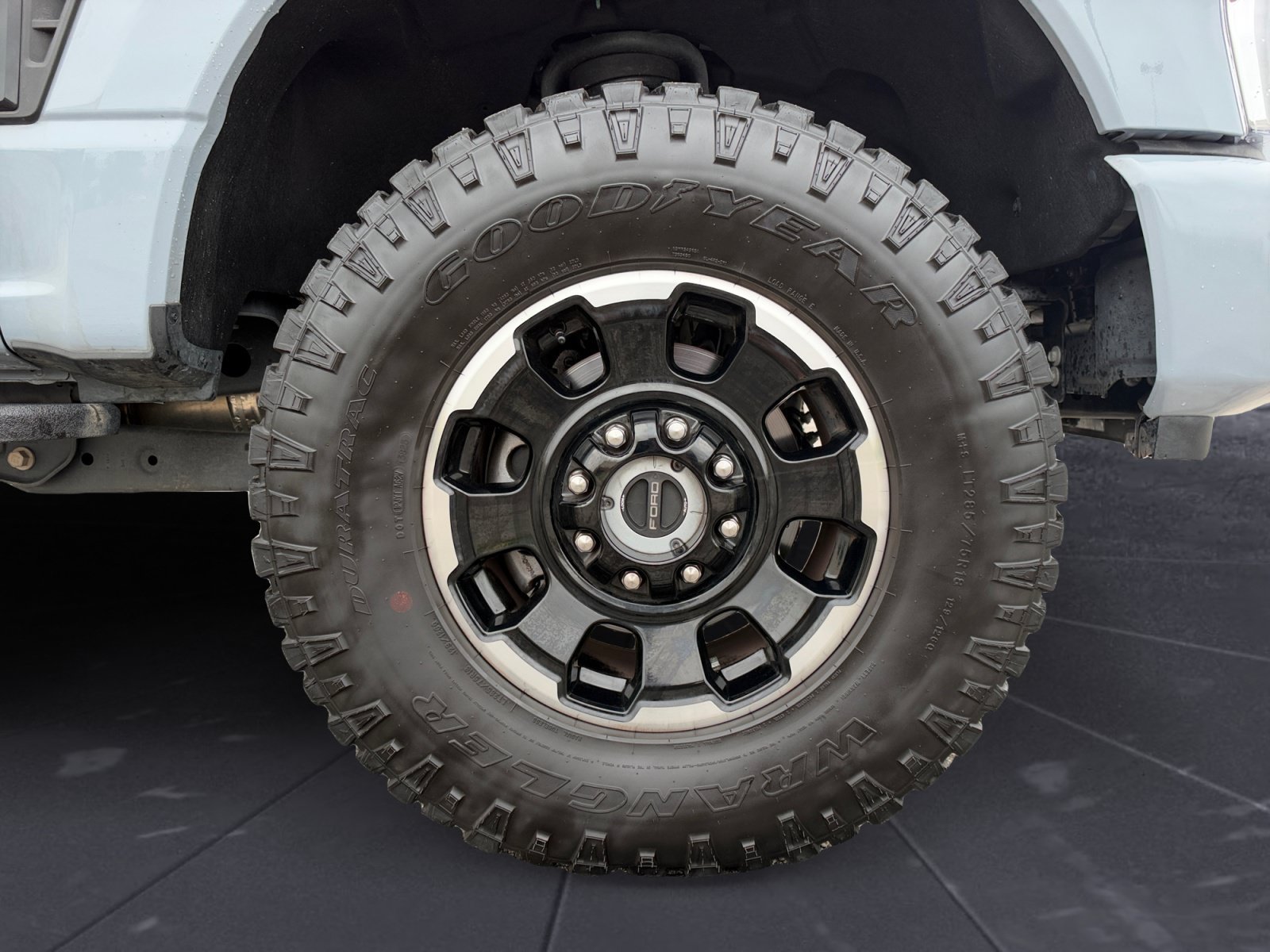 Used 2026 Ford F250 Platinum w/ Tremor Off-Road Package AWD/4WD image 14