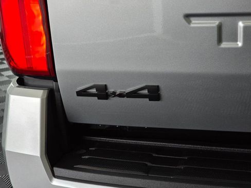 Certified 2024 Toyota Tacoma TRD Off-Road AWD/4WD image 13
