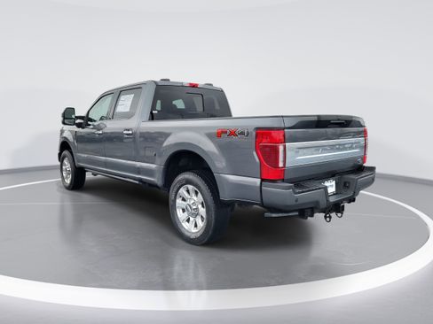 Certified 2022 Ford F250 Platinum w/ FX4 Off-Road Package image 4
