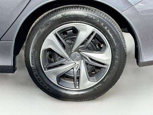 Certified 2021 Honda Civic LX image 32