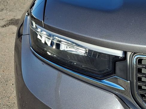 Used 2023 Jeep Grand Cherokee L Laredo image 9