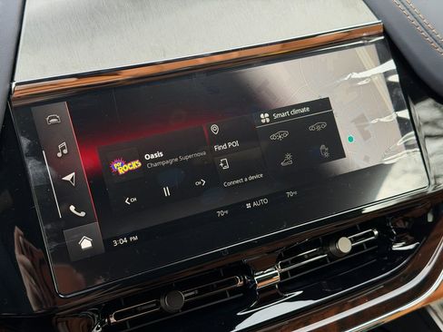 New 2026 Aston Martin DBX 707 image 34