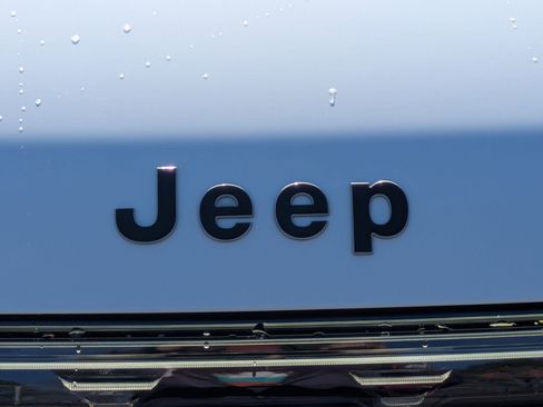 New 2026 Jeep Grand Wagoneer L Limited image 32