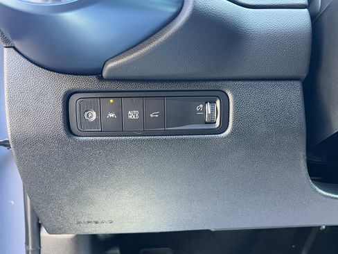 New 2026 Chevrolet Equinox EV LT AWD/4WD image 17
