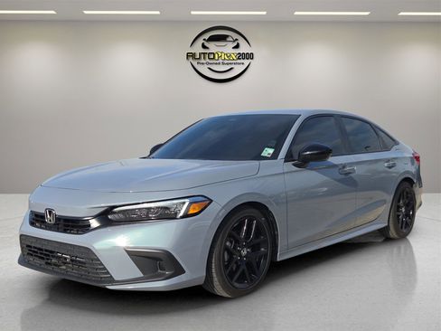 Used 2024 Honda Civic Sport image 3