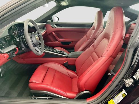 Used 2020 Porsche 911 Carrera 4 AWD/4WD image 18