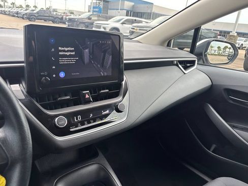 Used 2024 Toyota Corolla LE FWD image 16