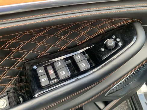 Used 2024 Jeep Grand Cherokee L Summit image 13