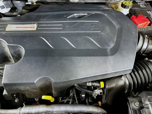 Used 2020 Ford Edge ST w/ Equipment Group 401A image 9