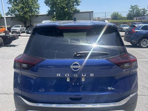 Used 2022 Nissan Rogue SL w/ SL Premium Package FWD image 5