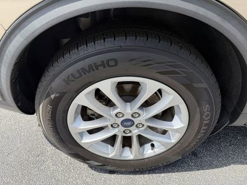 Used 2020 Ford Escape SE FWD image 40