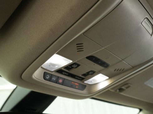 Used 2019 GMC Acadia Denali image 37