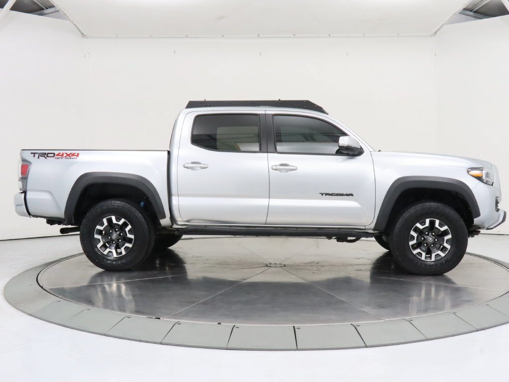 Used 2022 Toyota Tacoma TRD Off-Road AWD/4WD image 6
