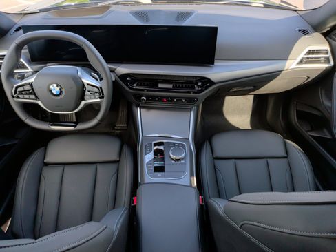 Certified 2025 BMW 230i Coupe RWD image 32