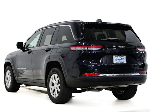 Used 2023 Jeep Grand Cherokee Limited w/ Trailer Tow Package image 9