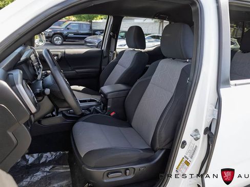 Used 2023 Toyota Tacoma TRD Sport AWD/4WD image 22