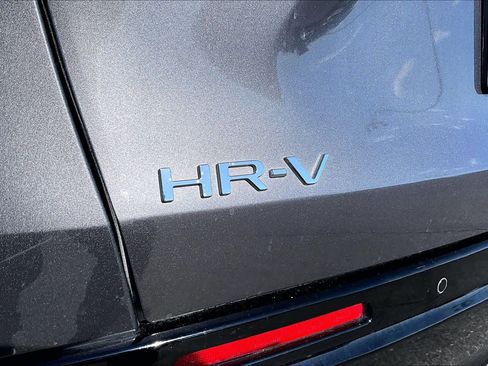 Used 2024 Honda HR-V EX-L image 10