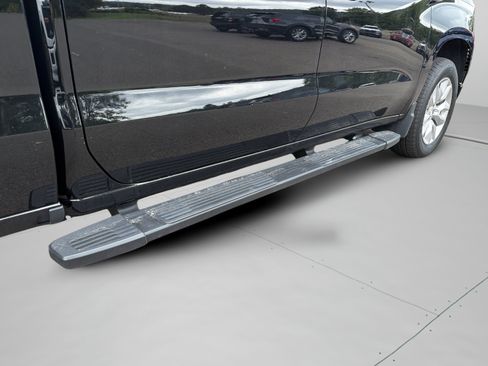 Used 2024 Chevrolet Silverado 1500 Custom AWD/4WD image 24