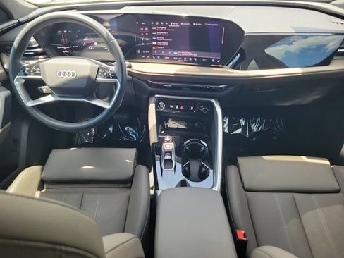 Certified 2025 Audi Q5 Premium w/ Premium Plus AWD/4WD image 2