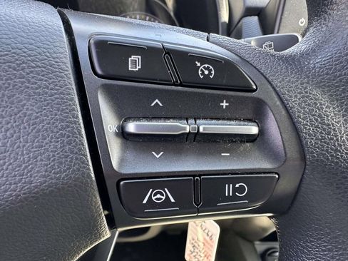 Used 2023 Hyundai Kona SE AWD/4WD image 18