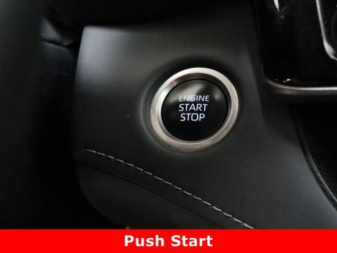 Used 2024 Toyota Highlander LE image 18