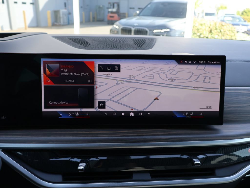 Used 2024 BMW X7 xDrive40i w/ Premium Package AWD/4WD image 26