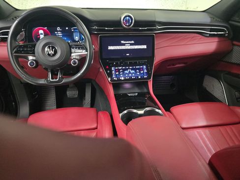 Used 2023 Maserati Grecale Modena AWD/4WD image 10