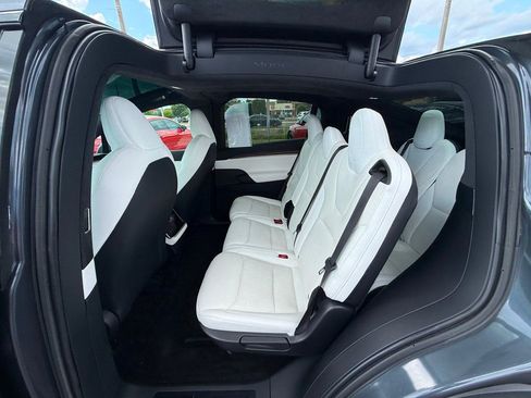 Used 2022 Tesla Model X AWD/4WD image 24