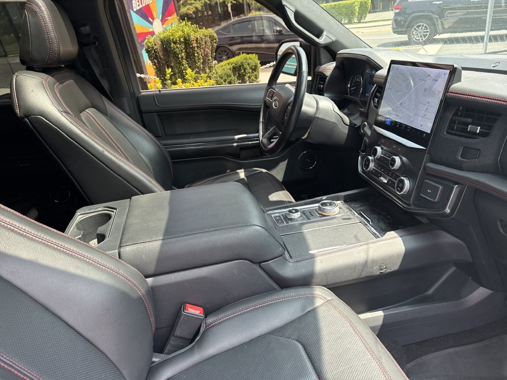 Used 2022 Ford Expedition Limited AWD/4WD image 27