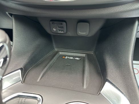 Used 2021 Chevrolet Traverse High Country FWD image 73