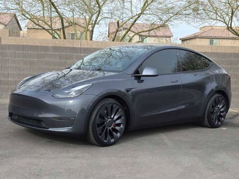 Used 2021 Tesla Model Y Performance image 5