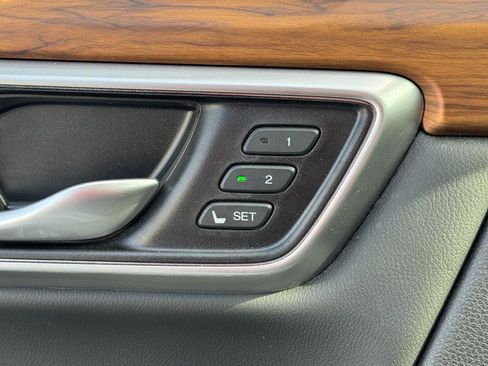 Used 2019 Honda CR-V EX-L image 16