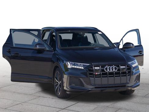 Used 2021 Audi SQ7 Premium Plus w/ Driver Assistance Package image 15