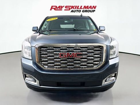 Used 2019 GMC Yukon Denali w/ Denali Ultimate Package AWD/4WD image 2