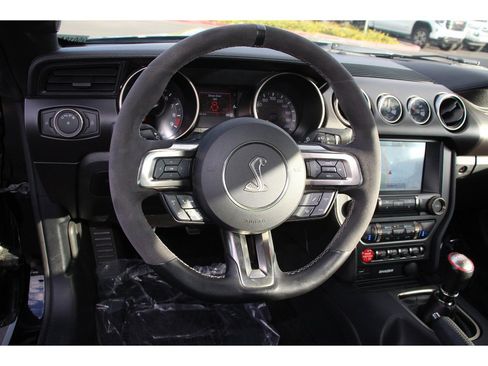 Used 2017 Ford Mustang Shelby GT350 image 4