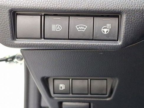 Used 2024 Toyota Prius XLE image 25