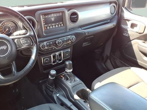 Used 2021 Jeep Gladiator Sport image 6