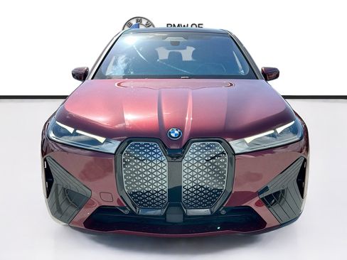 Used 2024 BMW iX xDrive50 w/ Sport Package AWD/4WD image 2