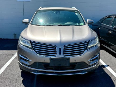 Used 2018 Lincoln MKC Reserve AWD/4WD image 2