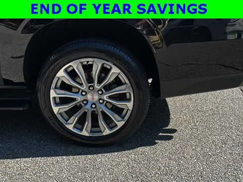 Used 2022 GMC Yukon XL Denali image 19