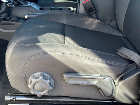 Certified 2023 Jeep Gladiator Sport image 21